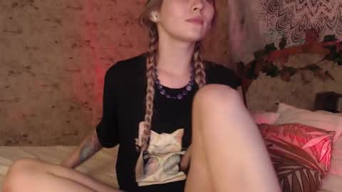 Snapshot of redmoonhead chatting on September 20, 2025, 3:02 pm Ana online show from September 20, 2025, 3:02 pm