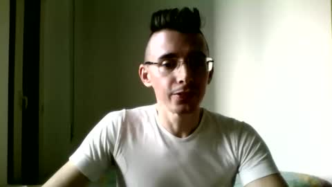 redstep0 online show from November 5, 2025, 1:55 pm