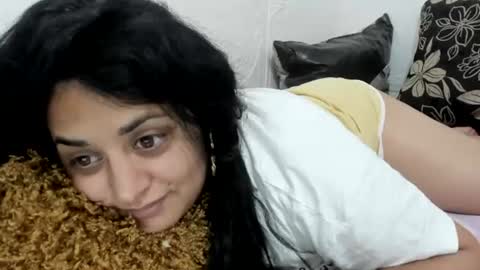 Snapshot of reeapassion chatting on July 25, 2026, 9:45 pm Reea online show from July 25, 2026, 9:45 pm