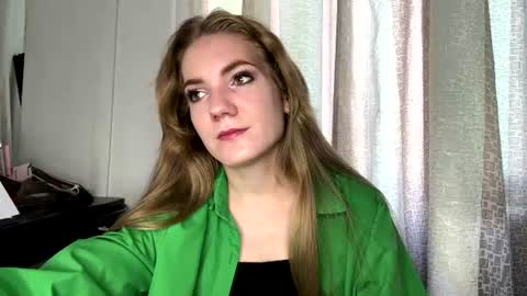 Snapshot of regeniamccornack chatting on July 22, 2026, 12:02 am Grace online show from July 22, 2026, 12:02 am