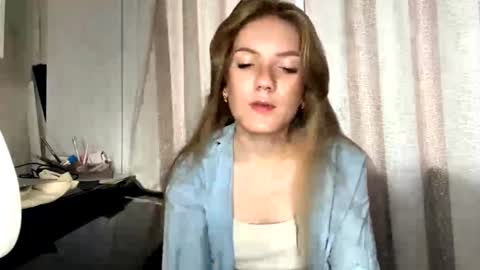 Snapshot of regeniamccornack chatting on July 28, 2026, 11:15 pm Grace online show from July 28, 2026, 11:15 pm