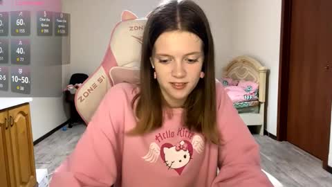 Snapshot of regeniastetson chatting on September 16, 2025, 3:57 pm Lucy online show from September 16, 2025, 3:57 pm