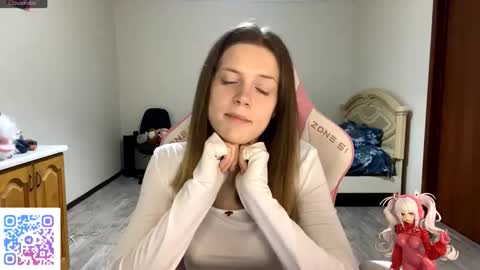 Snapshot of regeniastetson chatting on September 23, 2025, 3:48 pm Lucy online show from September 23, 2025, 3:48 pm