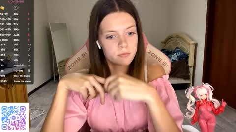 Snapshot of regeniastetson chatting on September 27, 2025, 3:39 pm Lucy online show from September 27, 2025, 3:39 pm