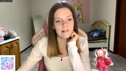 Snapshot of regeniastetson chatting on September 28, 2025, 3:06 pm Lucy online show from September 28, 2025, 3:06 pm