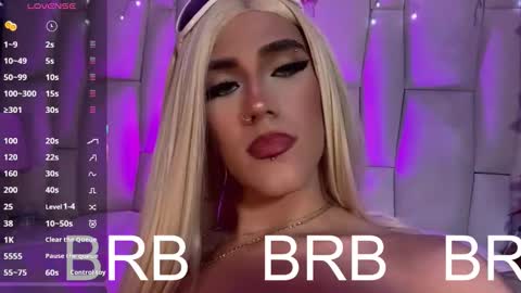 Snapshot of regiina_doll chatting on February 21, 2026, 11:06 pm regiina_doll online show from February 21, 2026, 11:06 pm