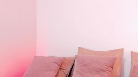 Snapshot of regina_noctixx chatting on October 26, 2025, 8:04 pm Regina online show from October 26, 2025, 8:04 pm