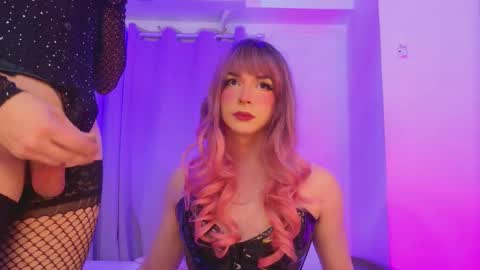 reginarose online show from January 12, 2026, 1:33 am