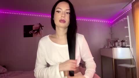 Amelia online show from July 20, 2026, 7:22 am