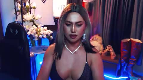 Red Ivy online show from March 27, 2026, 4:07 am