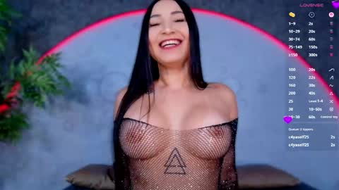Snapshot of reiinachloe chatting on April 27, 2026, 5:00 pm reiinachloe online show from April 27, 2026, 5:00 pm