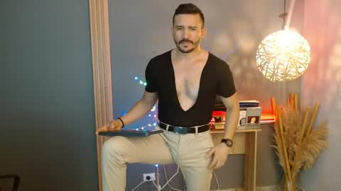   REIKO  online show from March 31, 2026, 4:18 pm