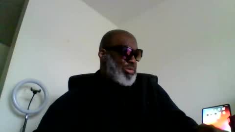 Snapshot of reikoveino chatting on June 1, 2026, 9:05 pm reikoveino online show from June 1, 2026, 9:05 pm