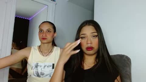 Snapshot of reina_reina chatting on January 9, 2026, 2:36 am reina_reina online show from January 9, 2026, 2:36 am