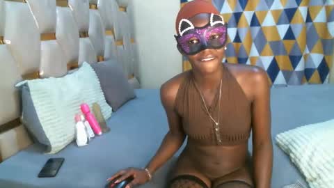 remmyqueen online show from April 13, 2026, 10:26 pm