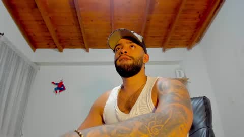 Snapshot of remy_sten chatting on July 28, 2026, 1:45 am Rmy Steen online show from July 28, 2026, 1:45 am