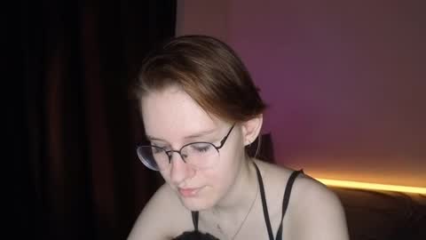 Snapshot of renaeblaski chatting on May 14, 2026, 7:09 pm Claire online show from May 14, 2026, 7:09 pm