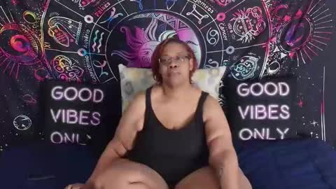 Snapshot of renaecumsalot chatting on June 1, 2026, 2:52 pm RenaeCumsAlot online show from June 1, 2026, 2:52 pm