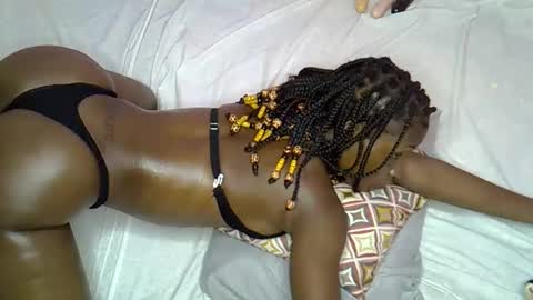 renal_queen online show from September 9, 2025, 7:19 am