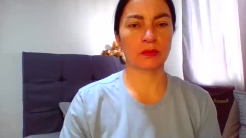 renata_hot1 online show from June 5, 2026, 7:19 pm
