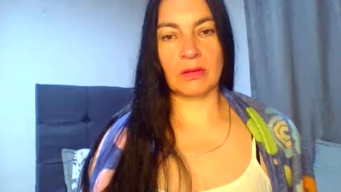 renata_hot1 online show from June 11, 2026, 2:53 am