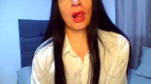 renata_hot1 online show from June 12, 2026, 10:52 pm