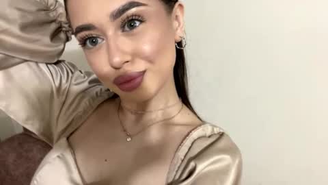 Snapshot of renatabednorz chatting on March 25, 2026, 3:18 pm Mila online show from March 25, 2026, 3:18 pm