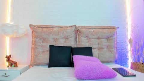 Renata online show from December 3, 2025, 5:59 am