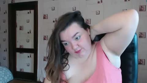 renataoia online show from December 16, 2024, 12:06 pm