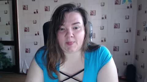 renataoia online show from February 2, 2025, 12:13 pm