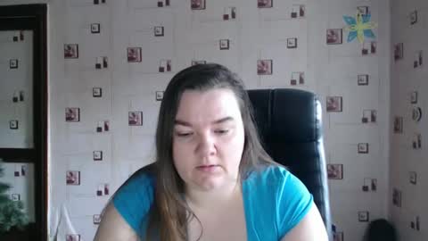 renataoia online show from February 4, 2025, 12:00 pm