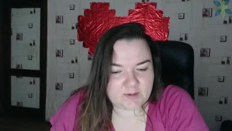 renataoia online show from March 8, 2025, 6:37 pm