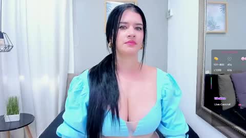Snapshot of renataruiz_rr chatting on May 25, 2026, 12:22 pm online show from May 25, 2026, 12:22 pm
