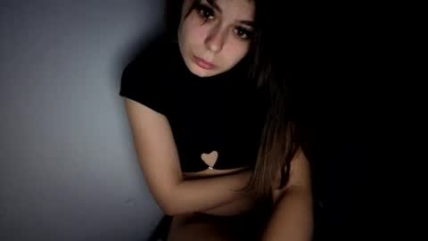 renee_loah online show from November 1, 2025, 10:56 pm