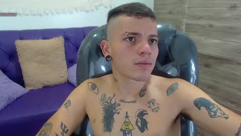 R E N E  online show from December 5, 2024, 7:05 am