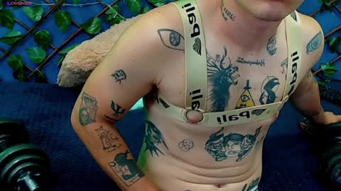 R E N E  online show from January 23, 2025, 11:37 am