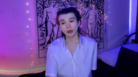 rennuts online show from February 17, 2025, 10:07 am