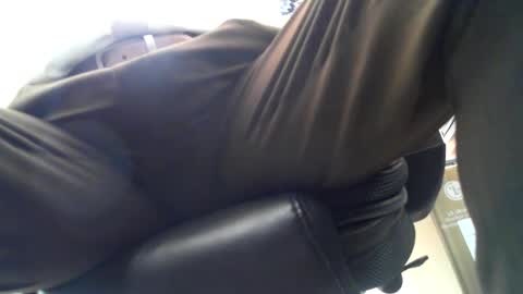 RespectfullyYours69 online show from February 17, 2025, 10:58 pm