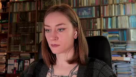 Snapshot of retromarie chatting on April 25, 2026, 1:36 pm Rie online show from April 25, 2026, 1:36 pm