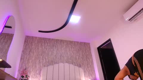 REVEN online show from December 14, 2025, 3:01 am