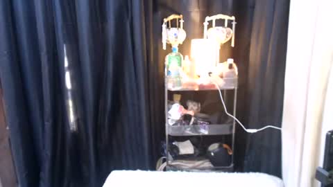 rey_004 online show from June 15, 2026, 4:25 am