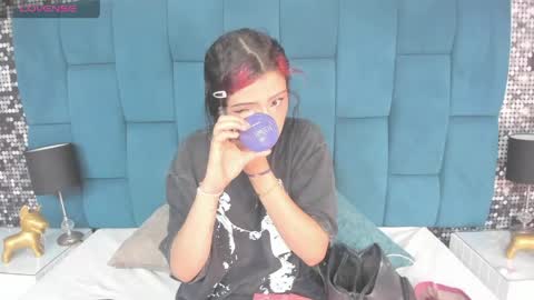 Reze  online show from April 15, 2026, 12:34 pm