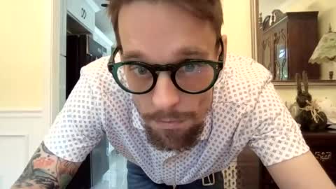 Snapshot of rgilk26 chatting on June 13, 2026, 5:22 pm rgilk26 online show from June 13, 2026, 5:22 pm