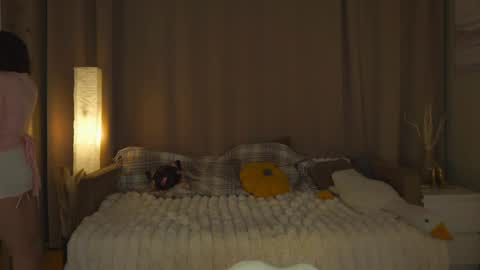 Snapshot of rhebageigel chatting on March 28, 2026, 6:29 pm Nanami online show from March 28, 2026, 6:29 pm