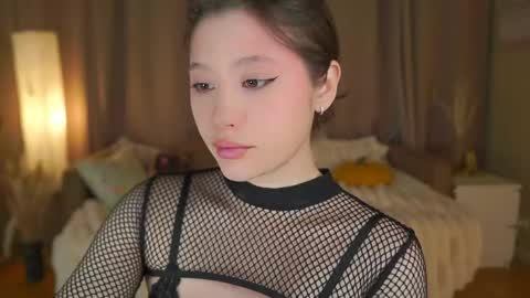 Snapshot of rhebageigel chatting on April 19, 2026, 6:21 pm Nanami online show from April 19, 2026, 6:21 pm