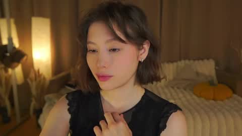 Snapshot of rhebageigel chatting on May 2, 2026, 7:19 pm Nanami online show from May 2, 2026, 7:19 pm