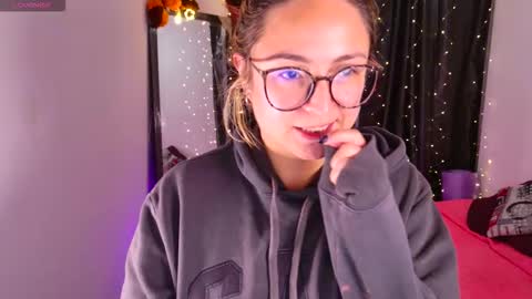 Rosie online show from October 29, 2025, 2:47 am