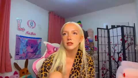 Snapshot of riababe chatting on June 22, 2026, 2:46 am ria online show from June 22, 2026, 2:46 am