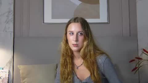 Ria online show from July 28, 2026, 6:20 pm