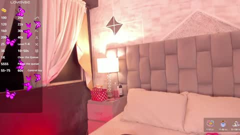 Snapshot of rianamanson chatting on February 3, 2025, 4:25 am Riana online show from February 3, 2025, 4:25 am